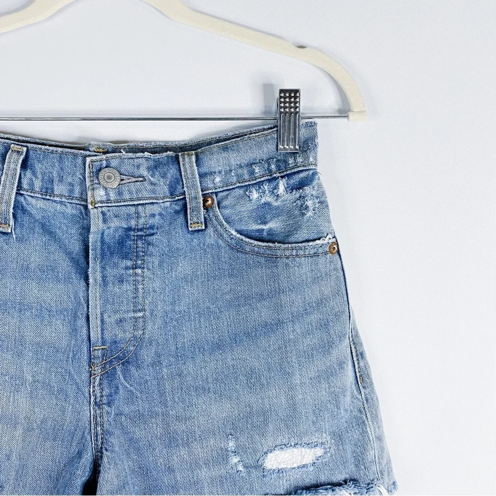 Levi’s - Wedgie Distressed Shorts